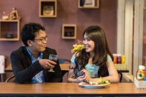 Casamento dá certo com pessoas que pensam e conversam
