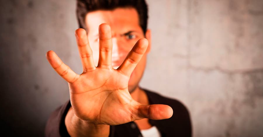 Como a sexualidade reprimida abala mente, corpo e relações